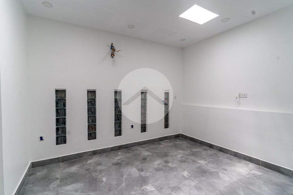 5 Bedroom Shophouse For Rent - Chey Chumneah, Phnom Penh - Image 11