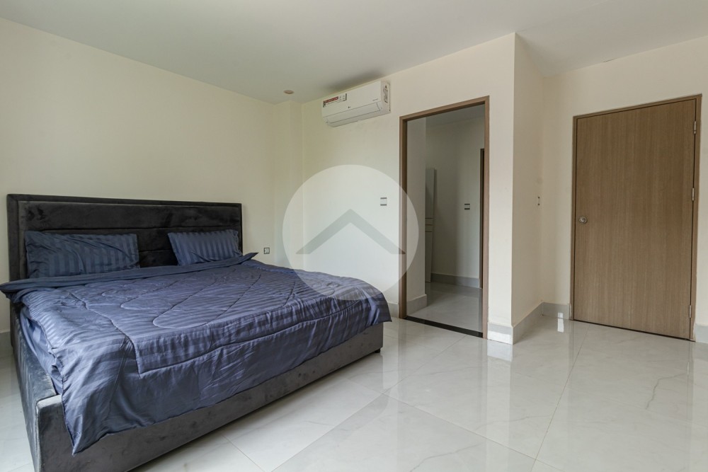 3 Bedroom Apartment For Rent - Svay Dangkum, Siem Reap - Image 9