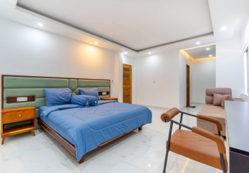 4 Bedroom Commercial Shophouse For Rent - Ring Road, Sangkat Siem Reap, Siem Reap thumbnail