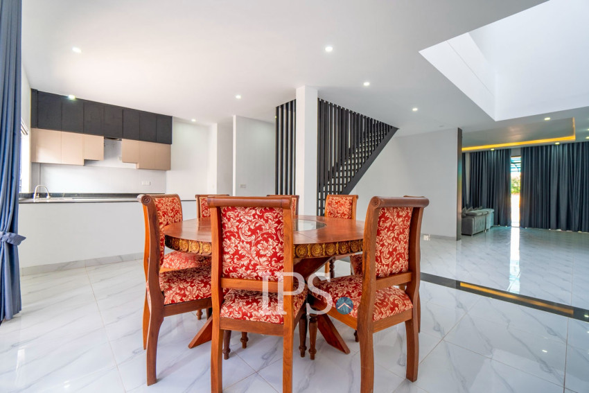 4 Bedroom Commercial Shophouse For Rent - Ring Road, Sangkat Siem Reap, Siem Reap