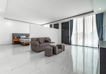 4 Bedroom Commercial Shophouse For Rent - Ring Road, Sangkat Siem Reap, Siem Reap thumbnail