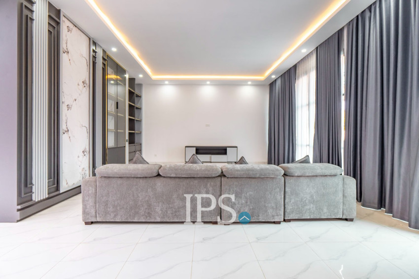 4 Bedroom Commercial Shophouse For Rent - Ring Road, Sangkat Siem Reap, Siem Reap