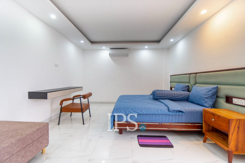 4 Bedroom Commercial Shophouse For Rent - Ring Road, Sangkat Siem Reap, Siem Reap
