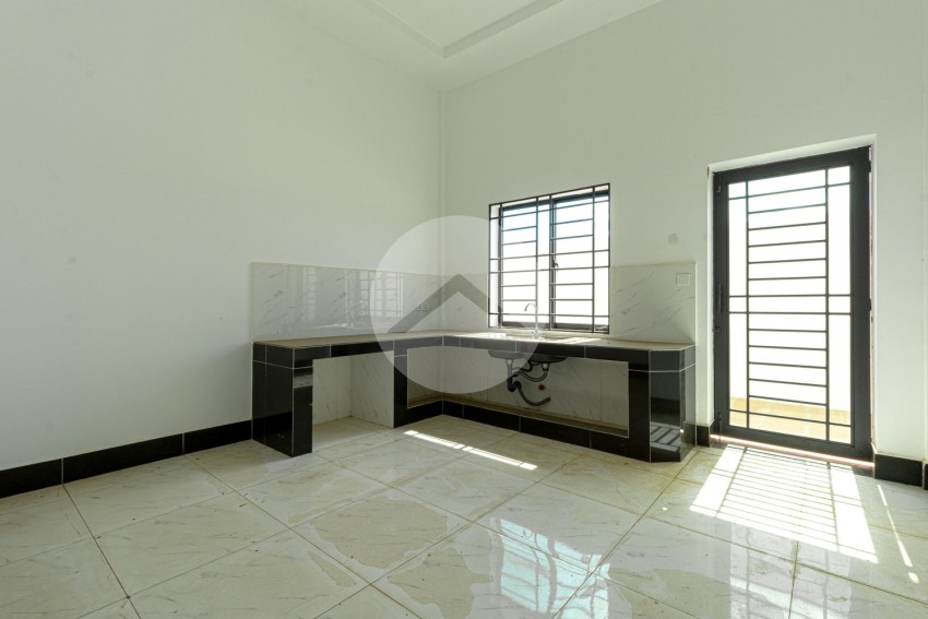 10 Bedroom Commercial Shophouse For Rent - Svay Dangkum, Krong Siem Reab