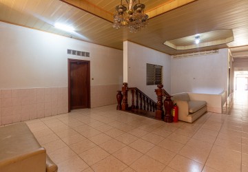 41 Bedroom Guesthouse for Sale - Svay Dangkum, Siem Reap thumbnail