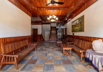 41 Bedroom Guesthouse for Sale - Svay Dangkum, Siem Reap thumbnail