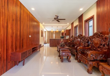 1 Bedroom Apartment For Rent - Slor Kram, Siem Reap thumbnail