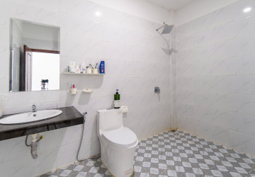 4 Bedroom Shophouse For Rent - Svay Dangkum, Siem Reap thumbnail