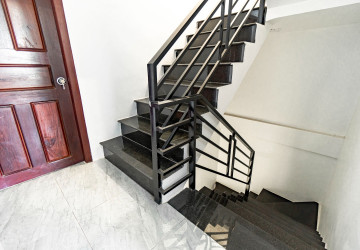 4 Bedroom Shophouse For Rent - Svay Dangkum, Siem Reap thumbnail