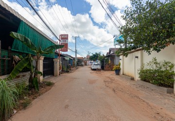 8 Bedroom Villa For Sale - Slor Kram , Siem Reap thumbnail