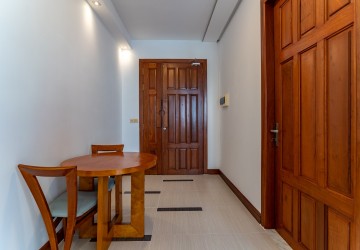 1 Bedroom Serviced Apartment For Rent - Toul Tum Poung 1, Phnom Penh thumbnail