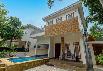 4 Bedroom Villa For Rent - Sra Ngae, Siem Reap thumbnail