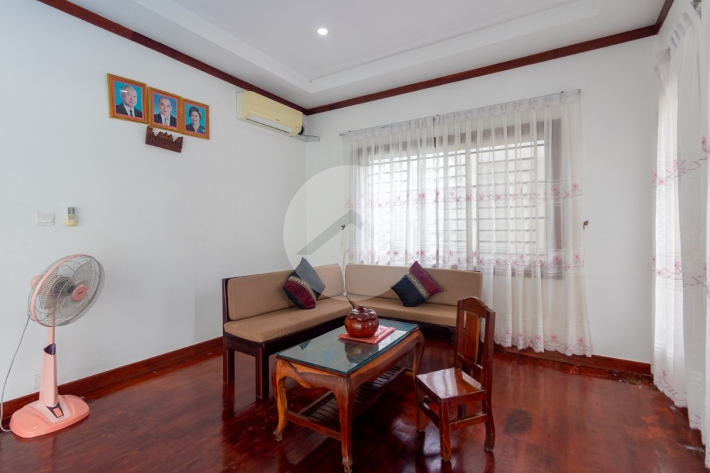 4 Bedroom House For Rent - Sra Ngae, Siem Reap - Image 8