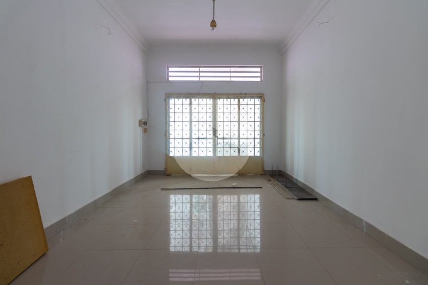 6 Bedroom Shophouse For Rent - Svay Dangkum, Siem Reap