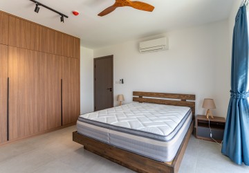 3 Bedroom Serviced Apartment For Rent - Tonle Bassac, Phnom Penh thumbnail