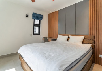 3 Bedroom Serviced Apartment For Rent - Tonle Bassac, Phnom Penh thumbnail