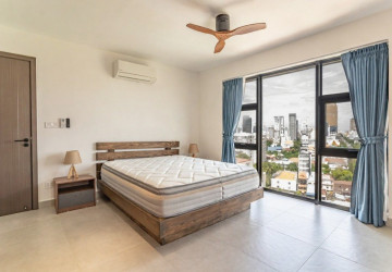 3 Bedroom Serviced Apartment For Rent - Tonle Bassac, Phnom Penh thumbnail