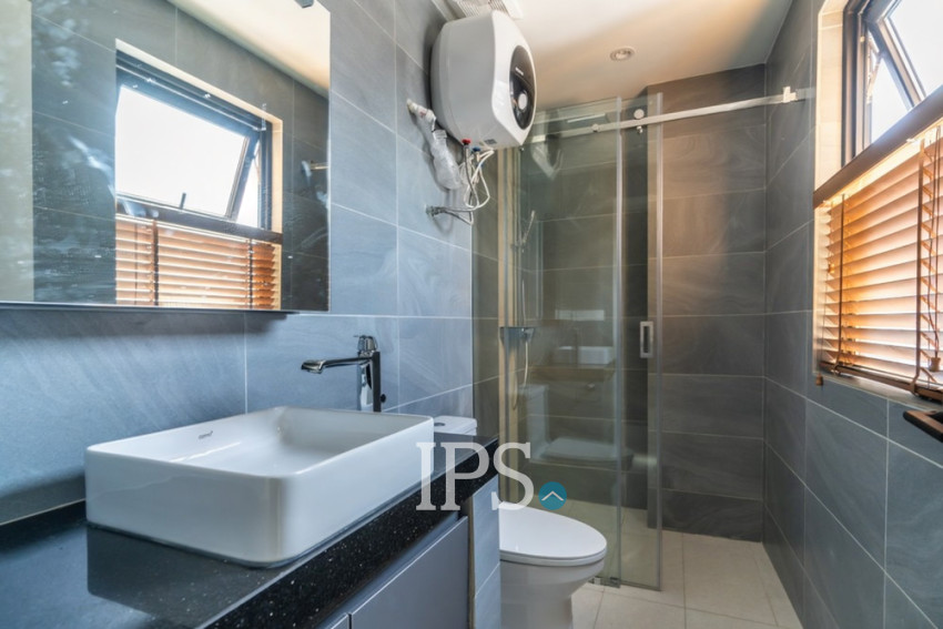 3 Bedroom Serviced Apartment For Rent - Tonle Bassac, Phnom Penh