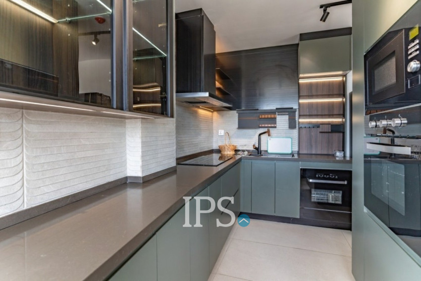 3 Bedroom Serviced Apartment For Rent - Tonle Bassac, Phnom Penh