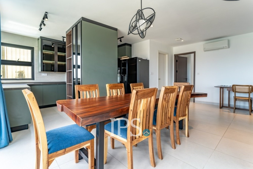 3 Bedroom Serviced Apartment For Rent - Tonle Bassac, Phnom Penh