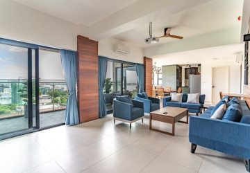 3 Bedroom Serviced Apartment For Rent - Tonle Bassac, Phnom Penh thumbnail