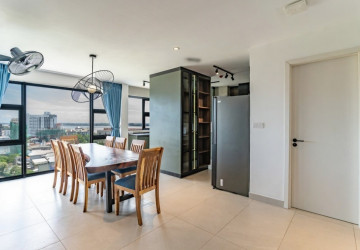 3 Bedroom Serviced Apartment For Rent - Tonle Bassac, Phnom Penh thumbnail