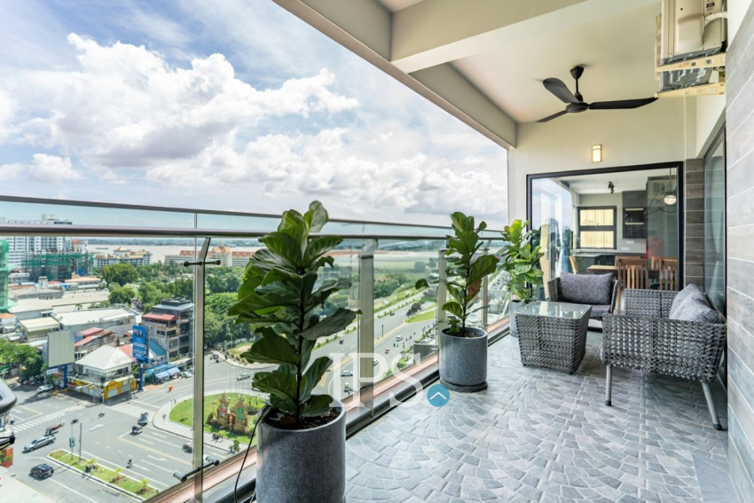 3 Bedroom Serviced Apartment For Rent - Tonle Bassac, Phnom Penh