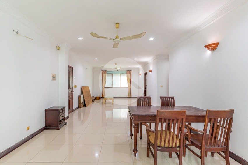 2 Bedroom Apartment For Rent - BKK1, Phnom Penh