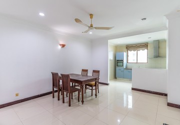 2 Bedroom Apartment For Rent - BKK1, Phnom Penh thumbnail