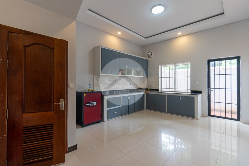 4 Bedroom Flat For Rent - Svay Dangkum, Siem Reap