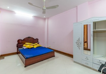 5 Bedroom Villa For Rent - Bassac Garden City, Tonle Bassac, Phnom Penh thumbnail