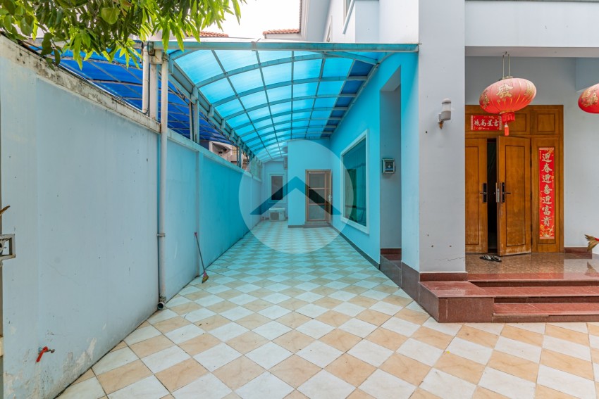 5 Bedroom Villa For Rent - Bassac Garden City, Tonle Bassac, Phnom Penh