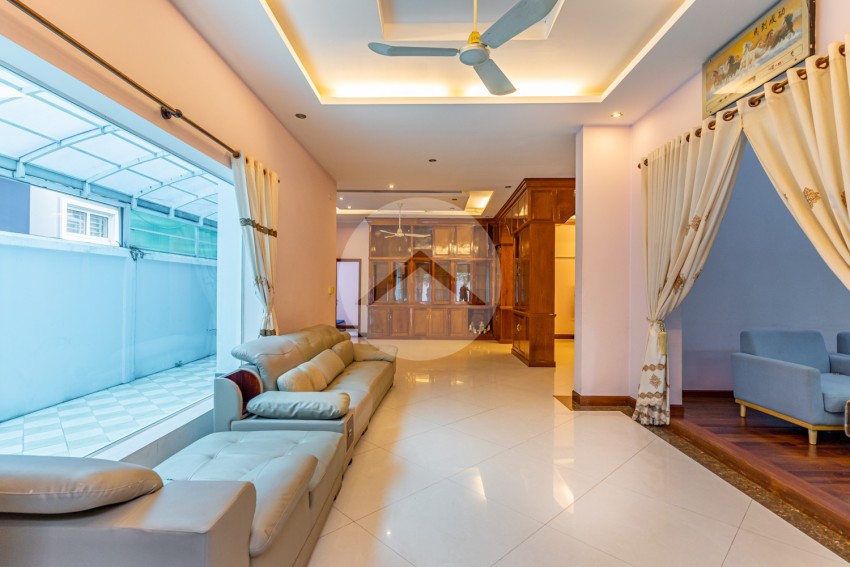 5 Bedroom Villa For Rent - Bassac Garden City, Tonle Bassac, Phnom Penh