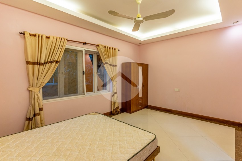 5 Bedroom Villa For Rent - Bassac Garden City, Tonle Bassac, Phnom Penh