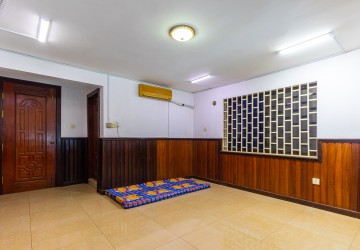 Commercial Space For Rent - Wat Bo Area, Sala Kamreuk, Siem Reap thumbnail