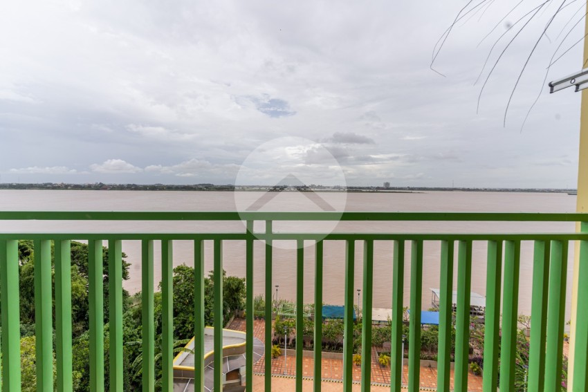 7th Floor Studio Condo For Sale - Mekong Gardens, Chroy Changvar, Phnom Penh