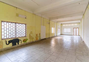 880 Sqm Commercial Space For Rent - Toul Tum Poung 1, Phnom Penh thumbnail