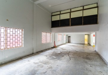 880 Sqm Commercial Space For Rent - Toul Tum Poung 1, Phnom Penh thumbnail