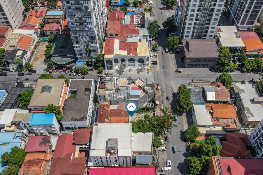 577 Sqm Commercial Villa For Rent - BKK1, Phnom Penh