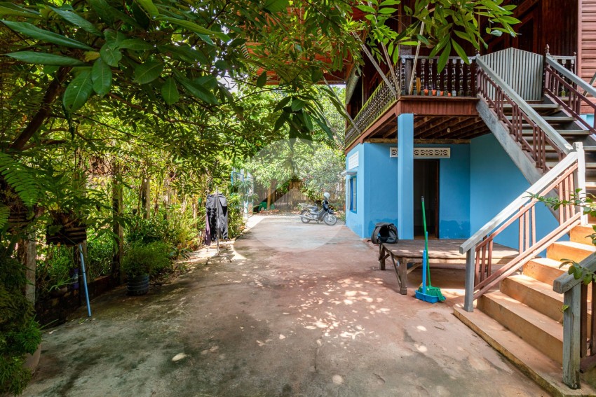 3 Bedroom Wooden House For Rent - Sala Kamreuk, Siem Reap