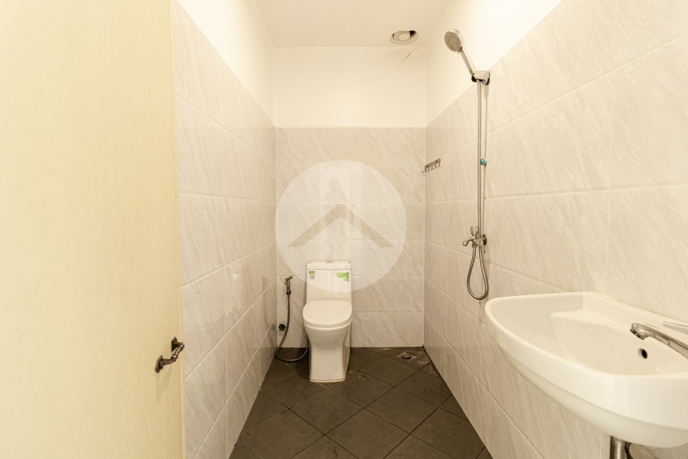 32 Sqm Commercial Space For Rent - Riverside, Sala Kamreuk, Siem Reap - Image 7