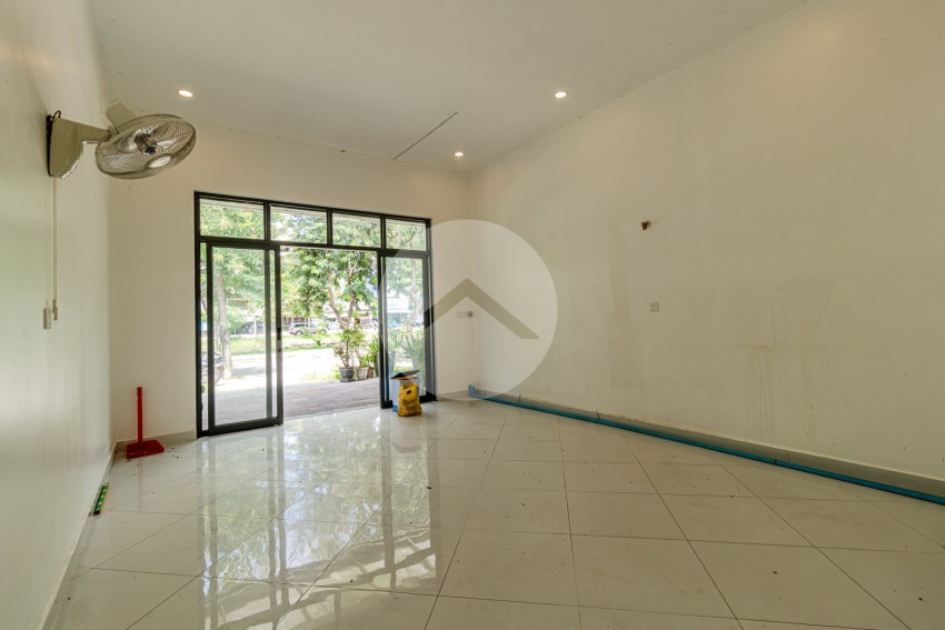 32 Sqm Commercial Space For Rent - Riverside, Sala Kamreuk, Siem Reap