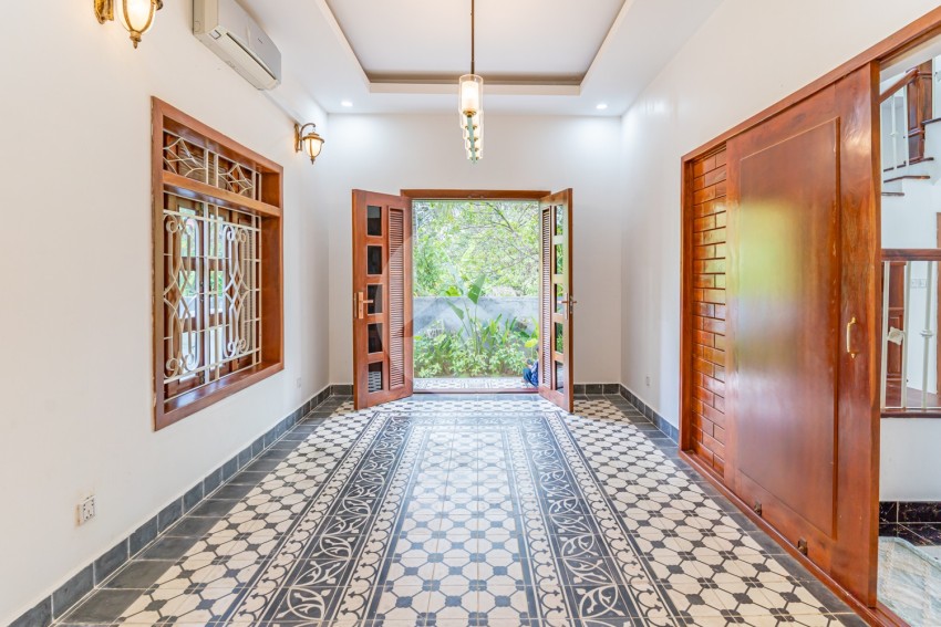 3 Bedroom Villa For Rent - Prek Eng, Chba Ampov, Phnom Penh