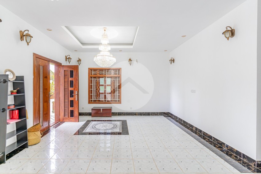 3 Bedroom Villa For Rent - Prek Eng, Chba Ampov, Phnom Penh