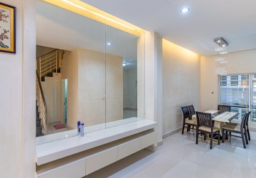 4 Bedroom Villa For Rent - Borey Peng Huoth, Boeung Snor, Phnom Penh thumbnail