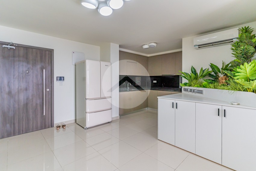 2 Bedroom Condo For Rent - The Peak , Tonle Bassac, Phnom Penh