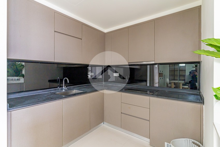 2 Bedroom Condo For Rent - The Peak , Tonle Bassac, Phnom Penh