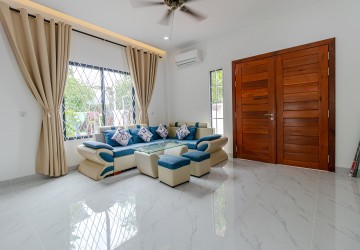 2 Bedroom Villa For Rent - Kouk Chak, Siem Reap thumbnail