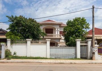 5 Bedroom House For Rent - Svay Dangkum, Siem Reap thumbnail