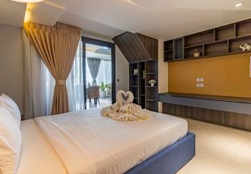 3 Bedroom Triplex Penthouse For Rent - The Penthouse Residence, Tonle Bassac, Phnom Penh thumbnail